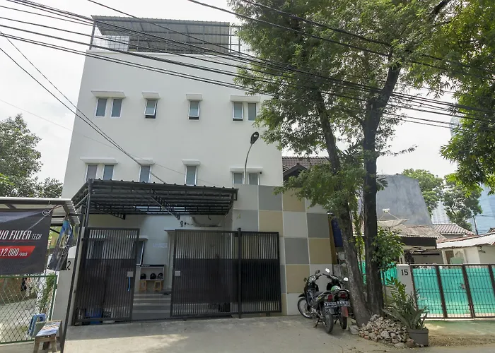 Reddoorz Near Central Park Mall Jakarta